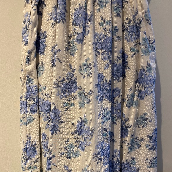 ❗️LAST CHANCE! DONATING SOON ‼️Floral Smocked Puffed Sleeve Midi Dress - Picture 5 of 7